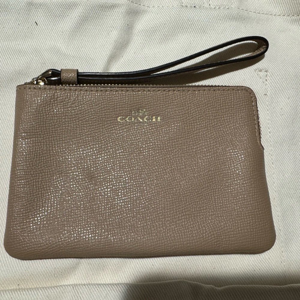 Coach wristlet Wallet